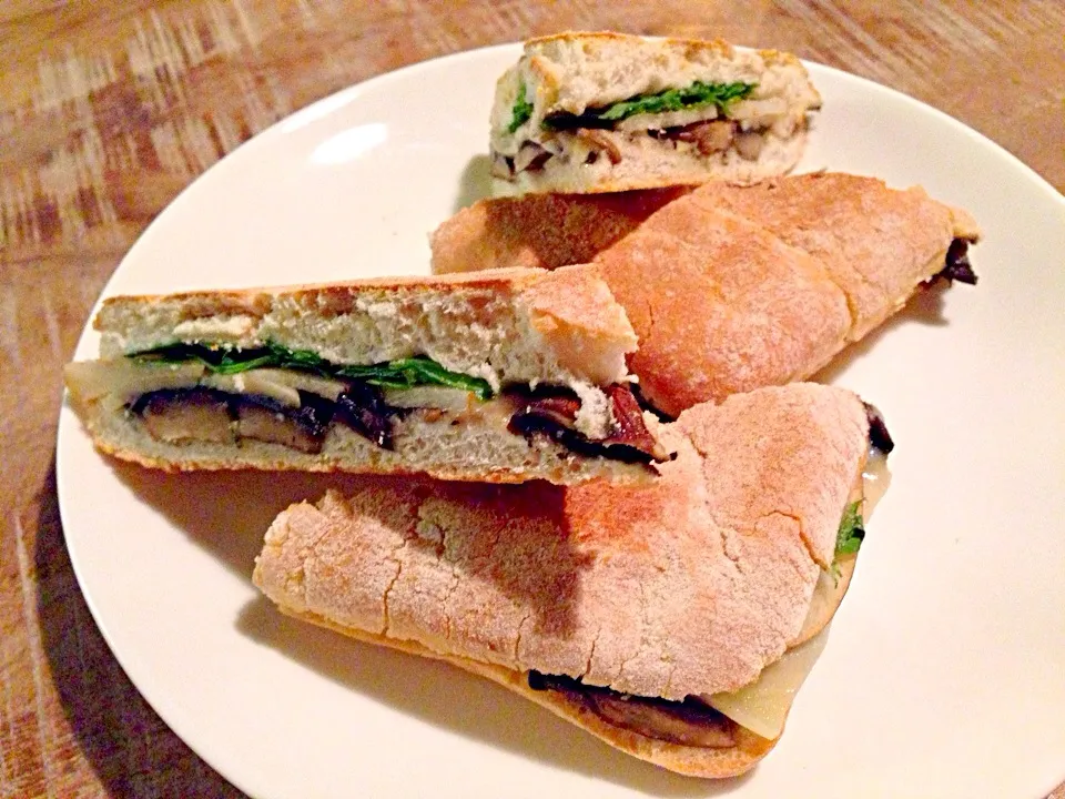 Fungi Sandwich|Carin Tayさん