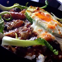 Snapdishの料理写真:namastelotus michakoさんのFried egg in avocadoでチーズアボカドビスマルクのグリルカレー