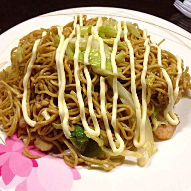 Cawkingという中華ファストフードの焼きそばにマヨネーズかけたらすっかり日本風(；´∀｀)|Kenny Hiraiさん