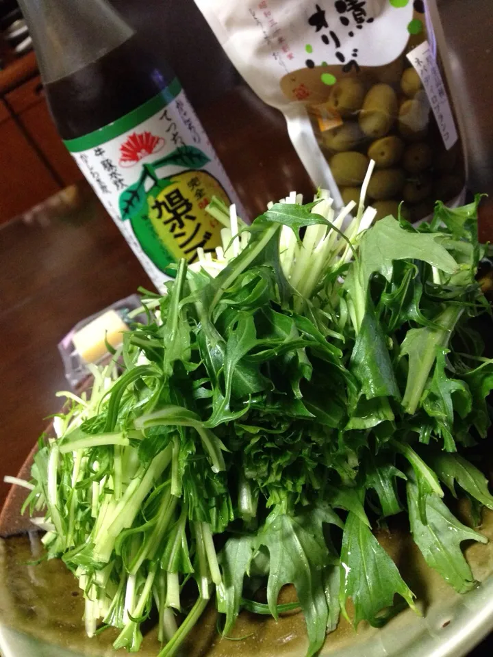 Snapdishの料理写真:✨俺の夜食🍷✨野菜だけ〜(´･Д･)」|中さんさん