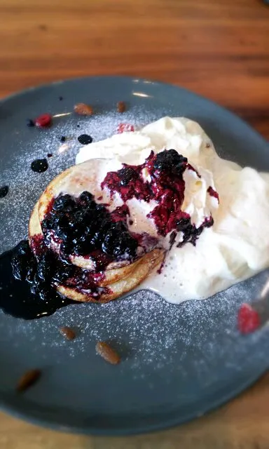 Swedish pancake @IWANE 1975, sukhumvit soi 23|Cherry's Kitchenさん