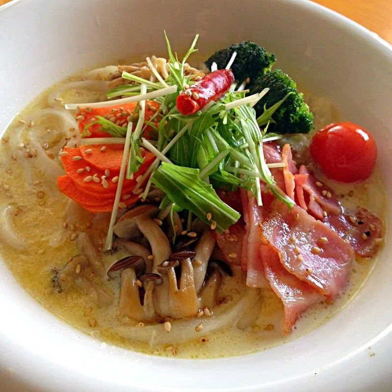 川野頼寿さんの料理 みる辛スープでうどん|カウンター嬢さん