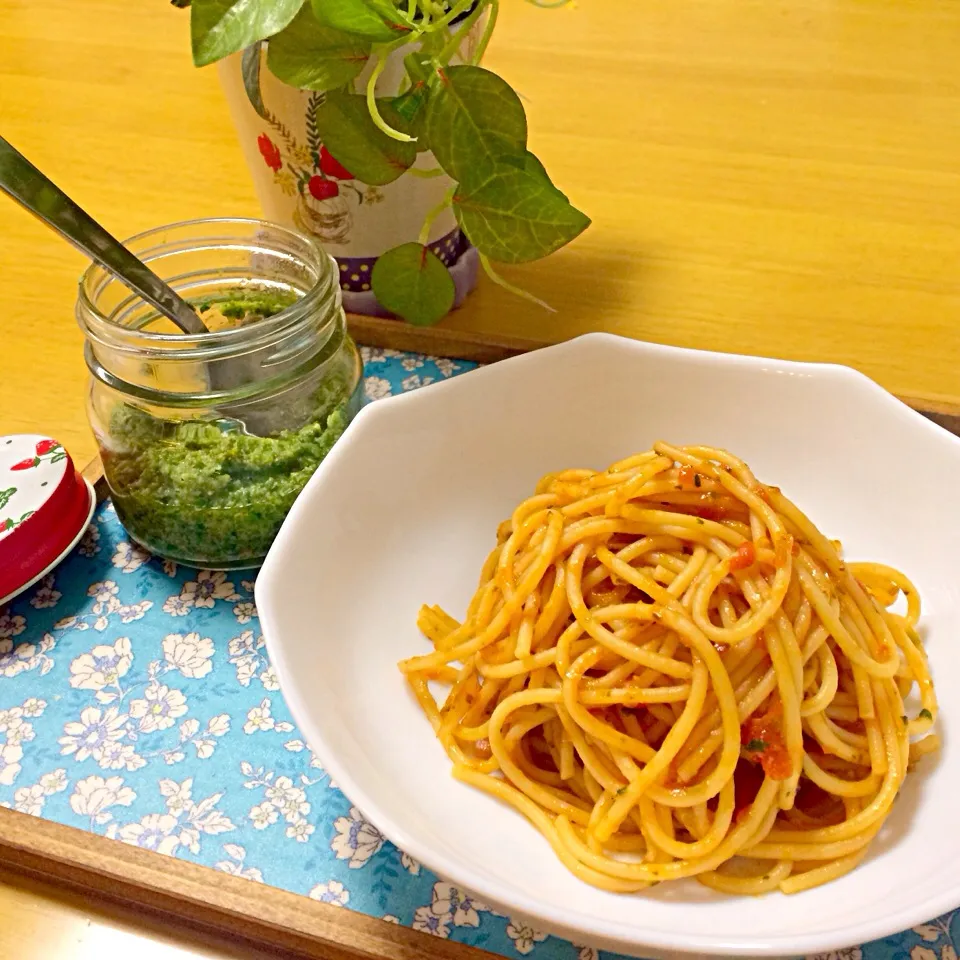 春菊のジェノバ風 トマトソースパスタ。|cocoboomamaさん