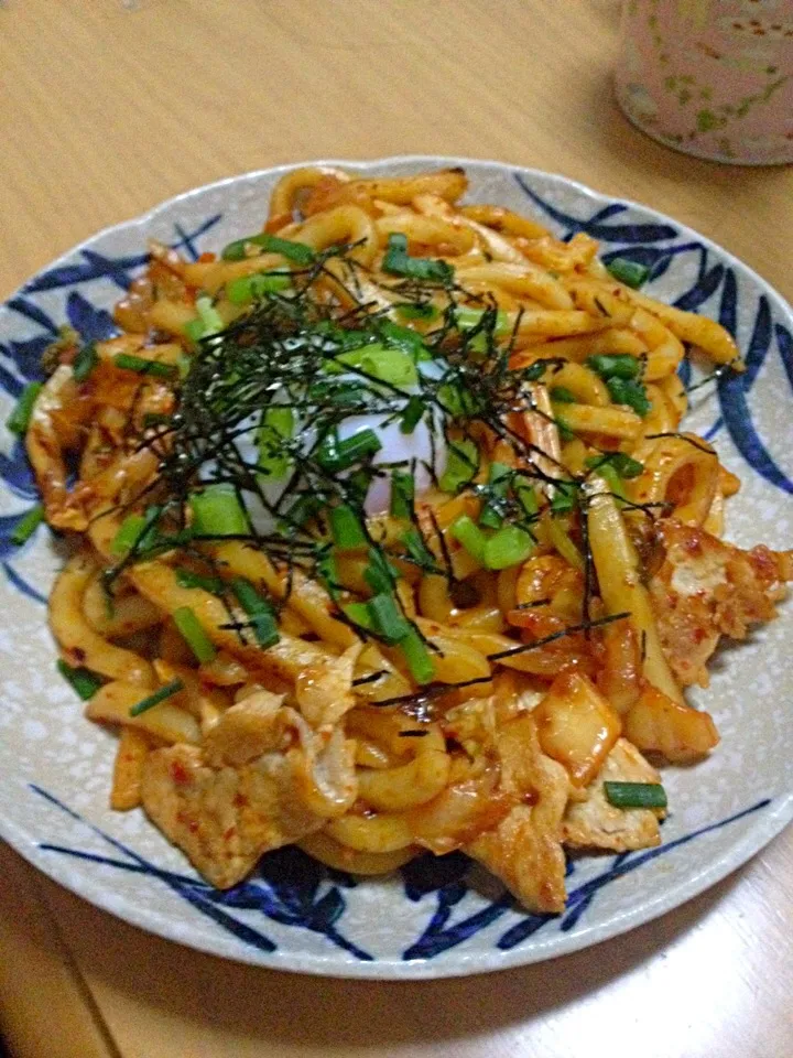 豚キムチ焼きうどん|黒蜜きなこさん