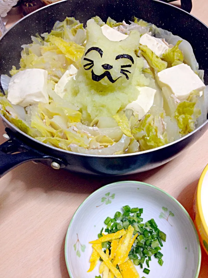 Snapdishの料理写真:おろしでにゃんこ ミルフィーユ鍋|あぼちさん