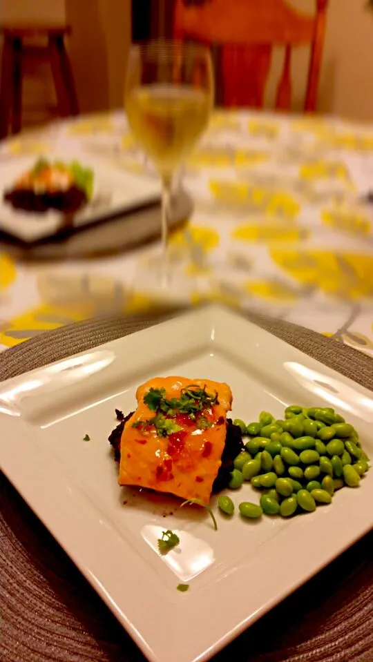 Thai salmon with black rice and edamame beans|Lacey Engelさん