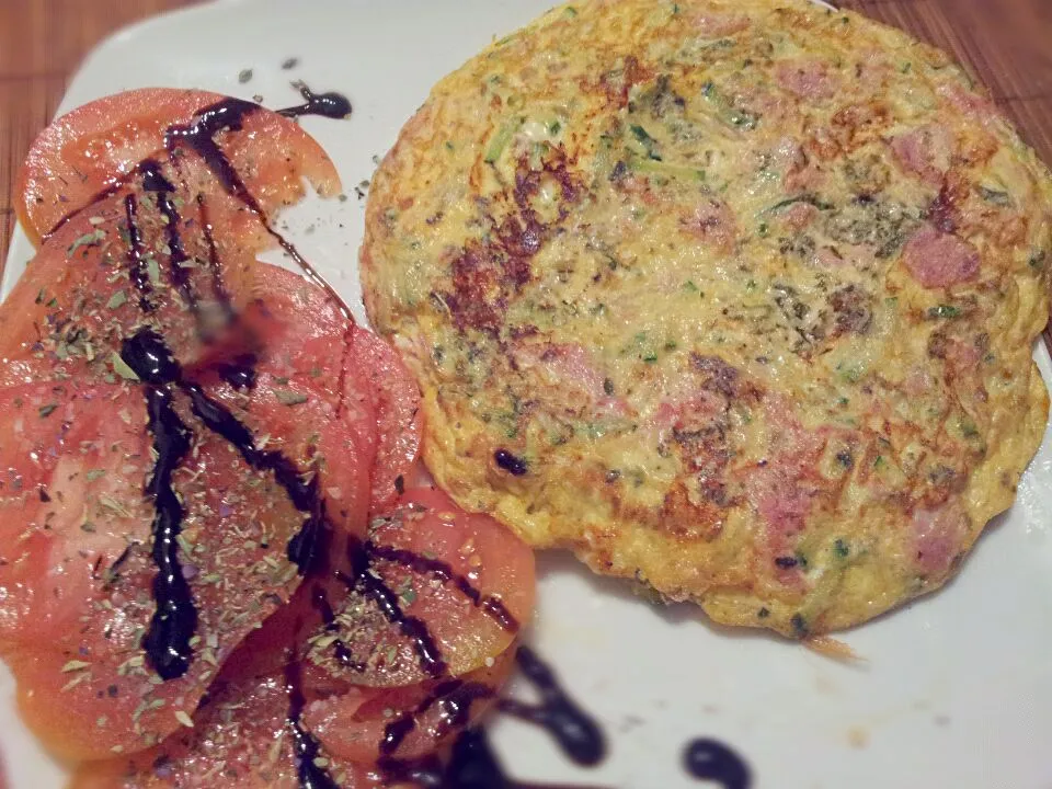 vegetables ham and cheese omelette|David Morganさん