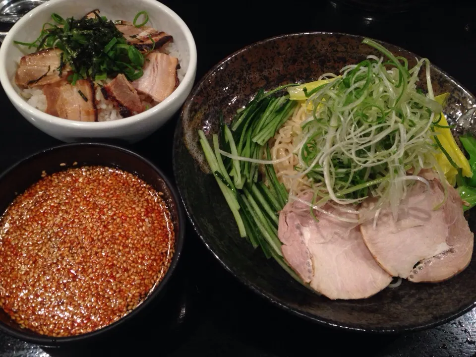 廣島つけ麺と豚飯  広島ばくだん屋|酩酊親父さん