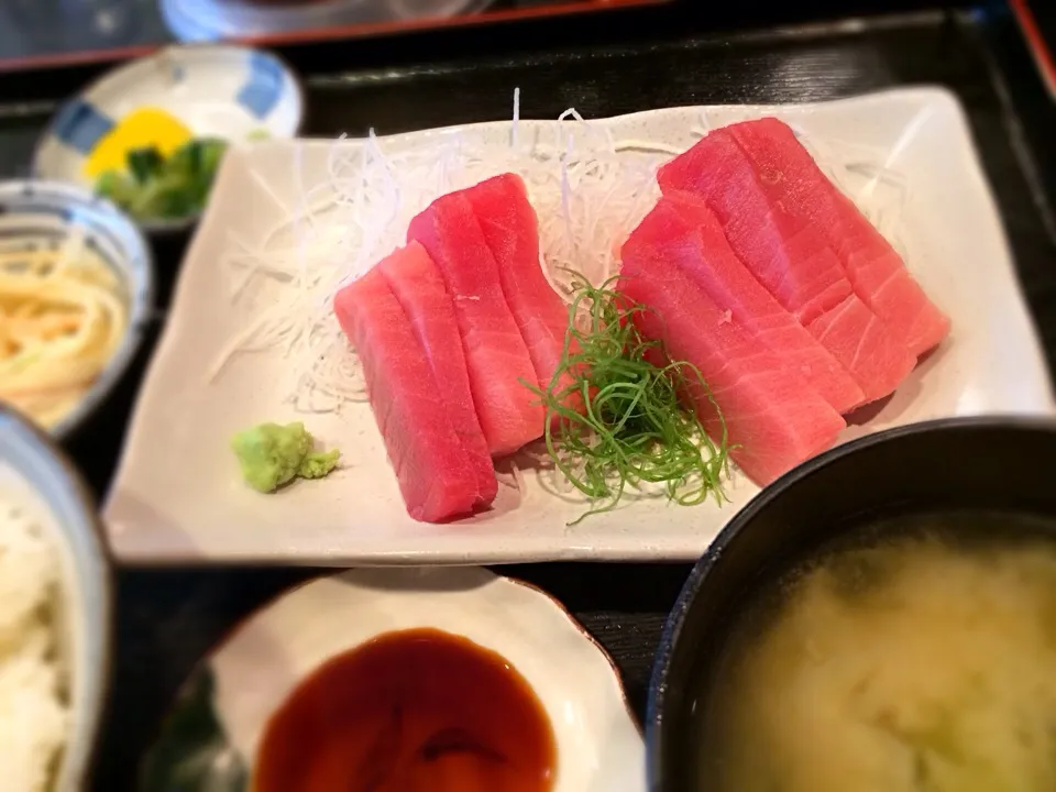 刺身定食ランチ|uchikawa hiroshiさん