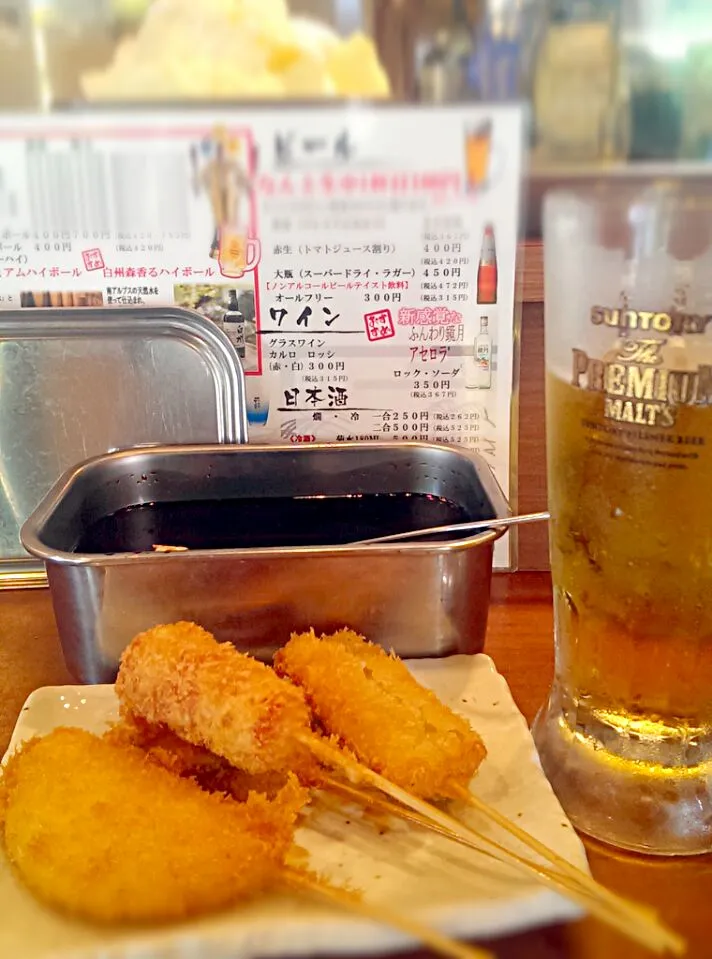 生ビールと串カツ最高！昼間に飲むと尚更旨い。|Takaya Nomraさん