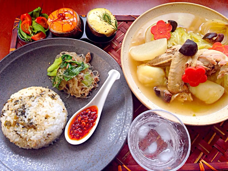 Snapdishの料理写真:Tonight Dinner🍴七海様の里芋ｱﾘｵﾘ･ﾎﾟﾄﾌ･Mr.とｰる様の高菜辣油ご飯|🌈Ami🍻さん