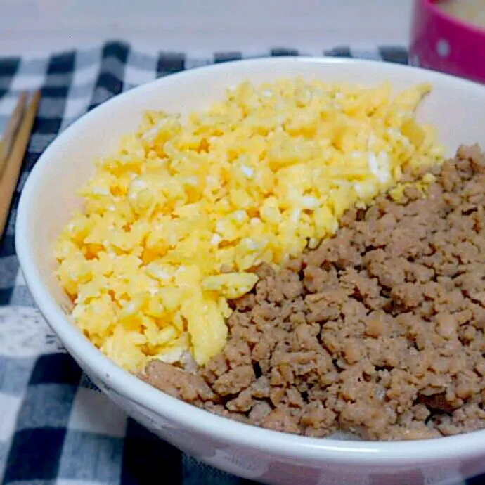 そぼろ丼|さくらさん