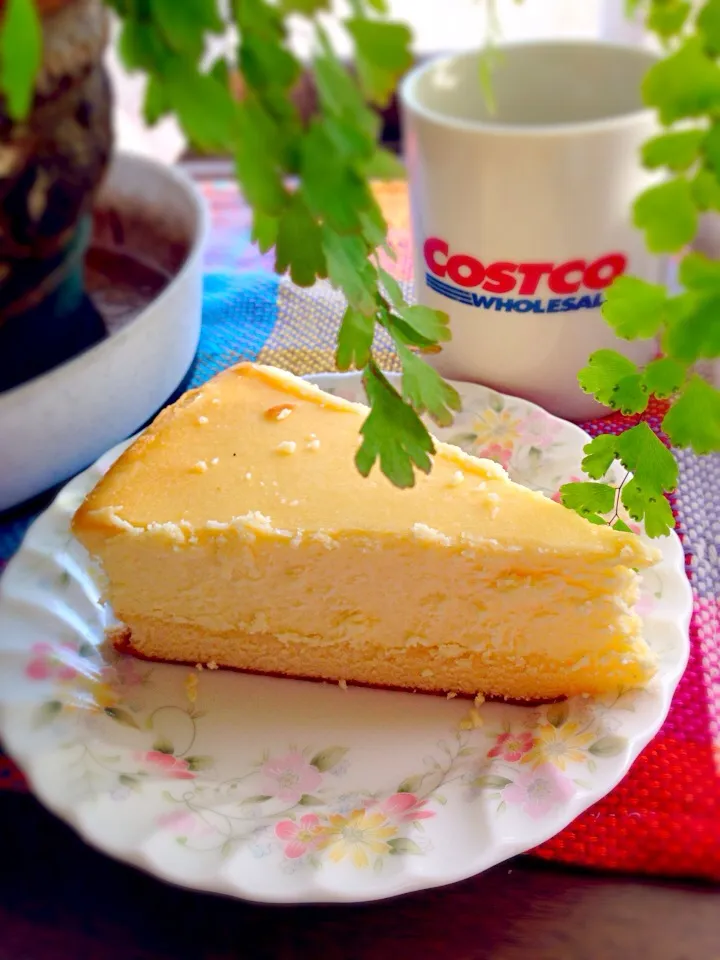 Costco cheesecake and coffee|Kaori Kanekoさん