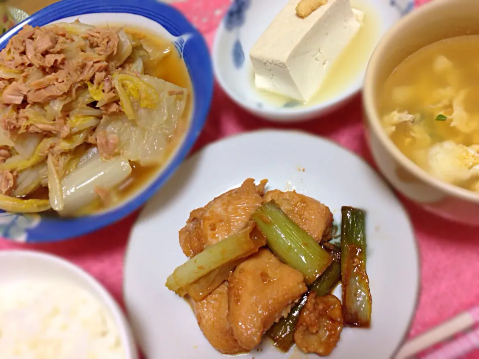 Snapdishの料理写真:鳥もも照り焼き＆白菜とツナの甘煮＆たまごスープ|naoさん