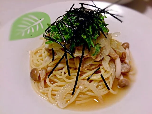 ツナとシメジの和風パスタ|新川 しほさん