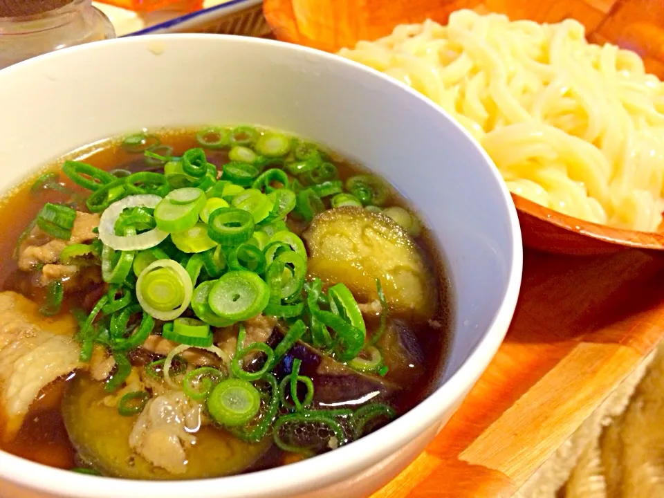 Snapdishの料理写真:茄子と豚のつけ汁うどん！|たももんさん