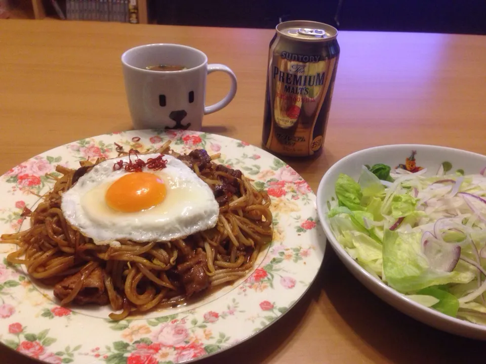 目玉焼きのせ焼きそば|眞さんさん