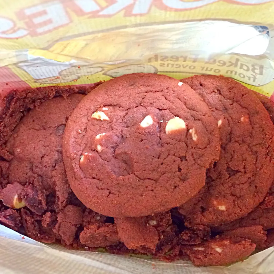 Snapdishの料理写真:Red velvet cookies|Irene Hoさん