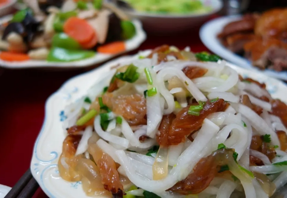 涼拌海蜇頭蘿蔔絲 Jelly Fish and Shredded Radish Cold Dish|MyRaXさん