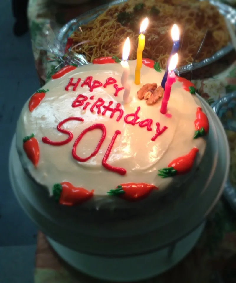 HappY BirthDay SoL!! Here's A CaRRoT Cake FoR Ya..|GeMzKiTchさん