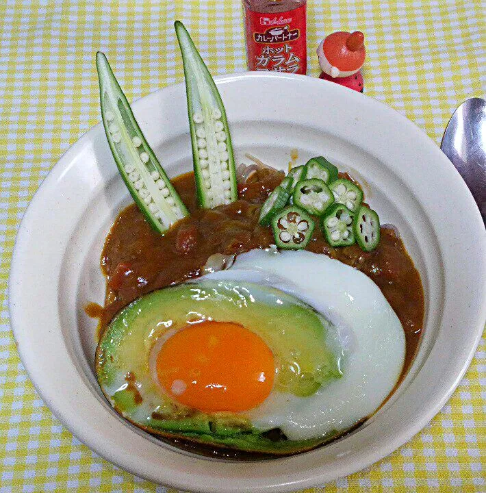 スプーンでは食べられないカレー。。。(*u_u)|ハートがポッポさん