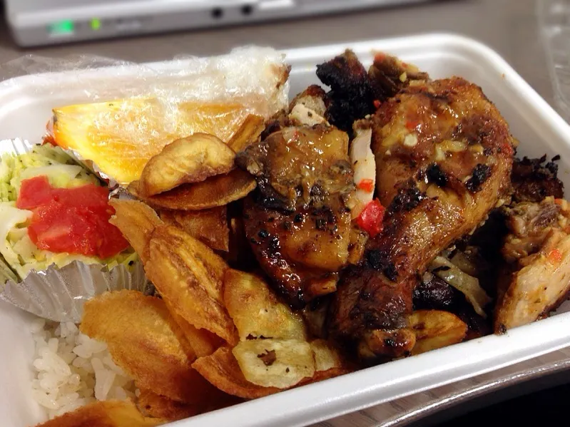 Jamaican Jerk Pork and Chicken Takeout|chan mitsuさん