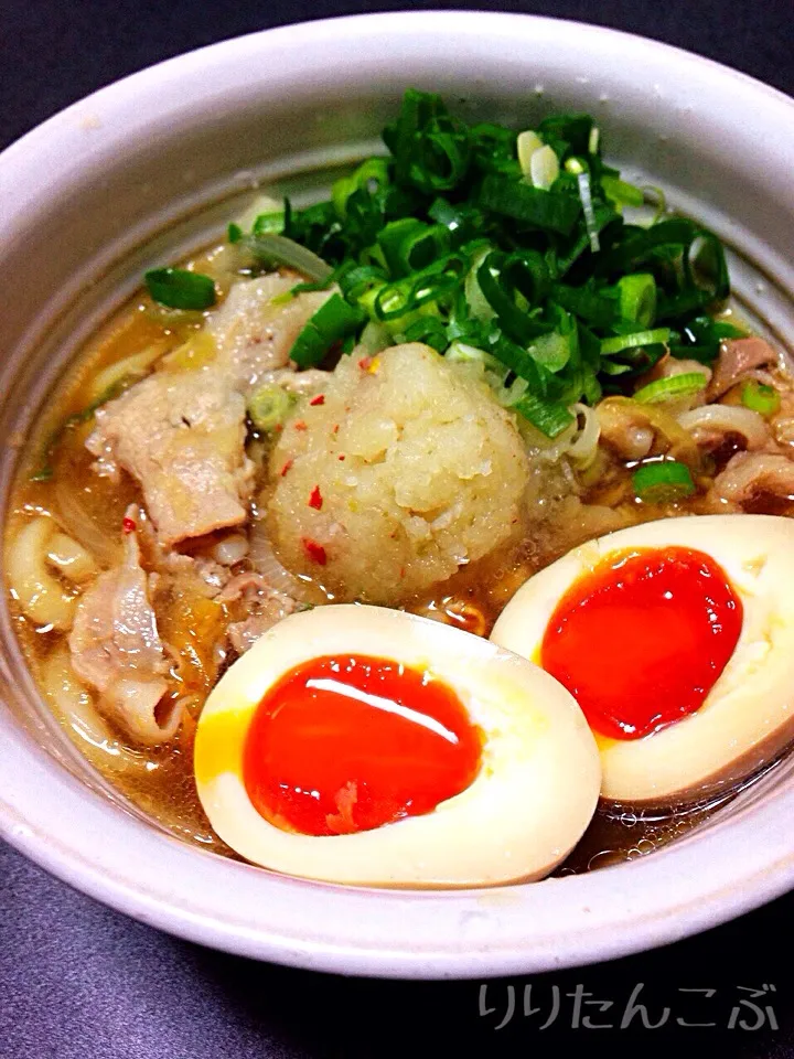 柚子胡椒おろしで丸源風🍖うどん味玉付き🐔|りりたんこぶさん