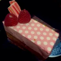 フランボワーズのケーキ|あさおさん