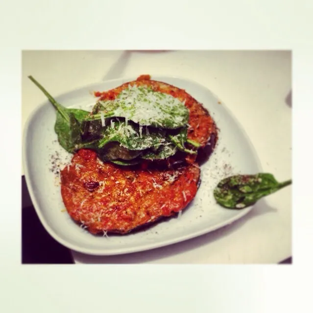 Snapdishの料理写真:Eggplant Parmesan in vodka sauce. Spinach salad with mang habanero sauce|geraldineさん