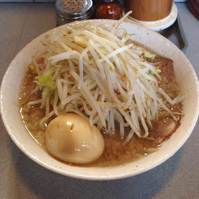 Snapdishの料理写真:豚入りラーメン|r1990297さん