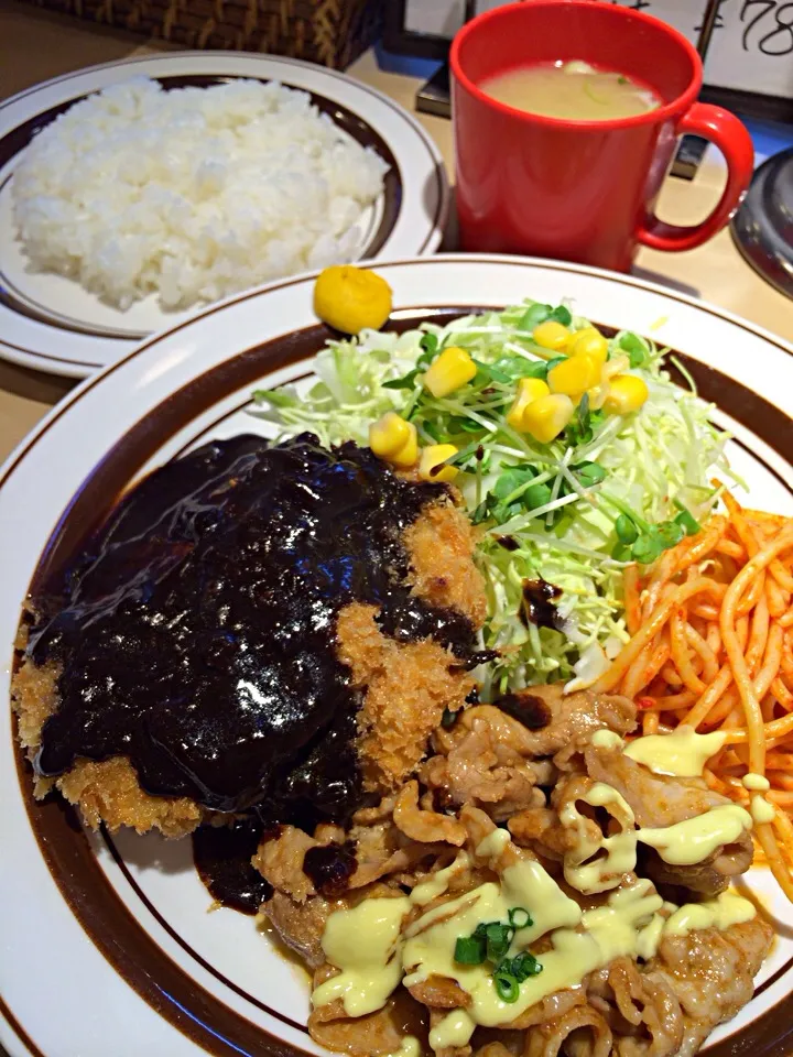 辛子マヨネーズ焼肉＋チキンカツ(黒カレーソース)|Mattさん