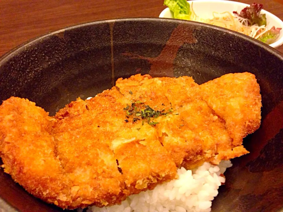 とんかつ丼|すずきのさん