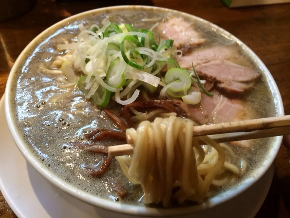 Snapdishの料理写真:バリ煮干ラーメン@浅草・つし馬|juneshunさん