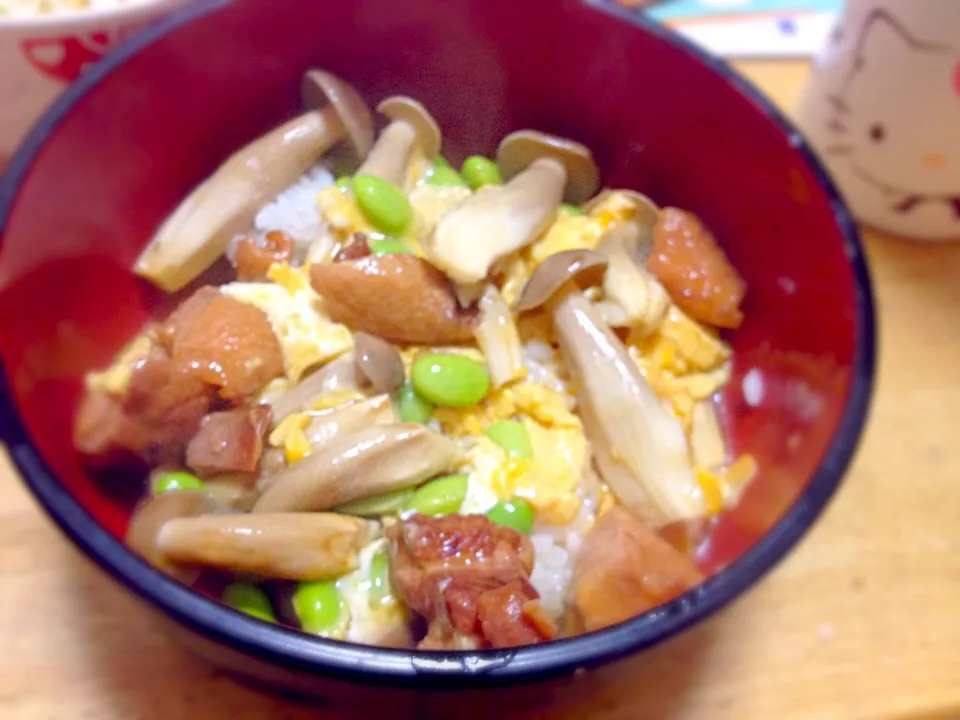 鶏肉としめじの卵とじ|ドナルドさん