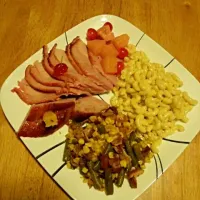 Candied ham, mac & cheese and suckatash|Anthony James Davisさん