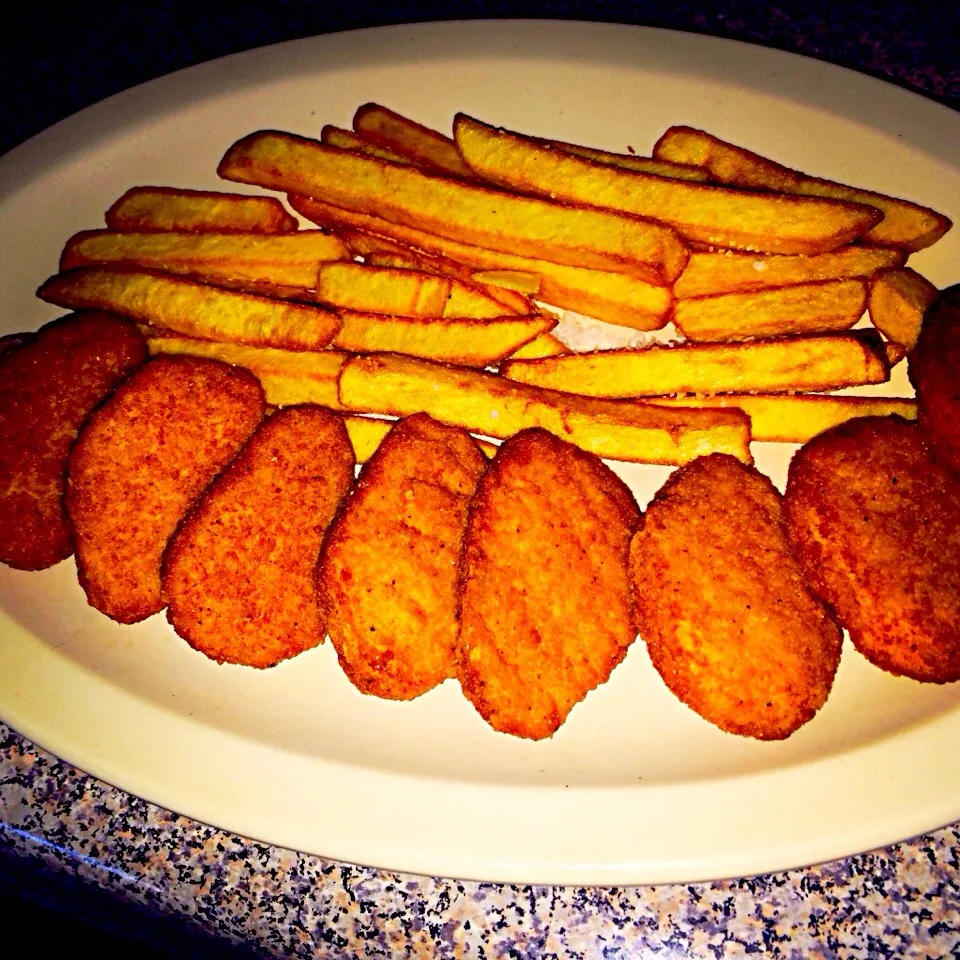 Nuggets y papas|Ernesto Alonso Arreguin Cobianさん