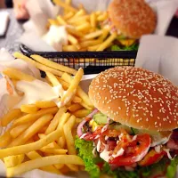 Cheeseburger and Frites|halanaさん