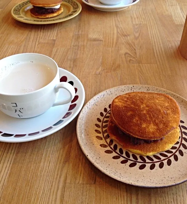 どら焼きとホットジンジャーミルク|まつこさん