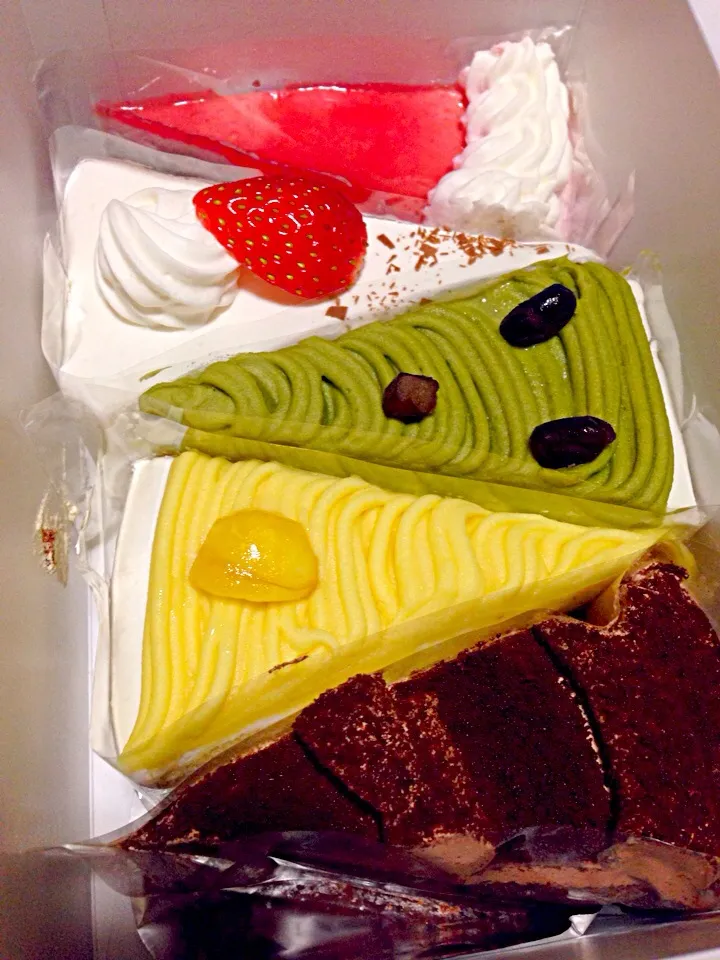 maplie's assorted cakes|Destira Sorayaさん