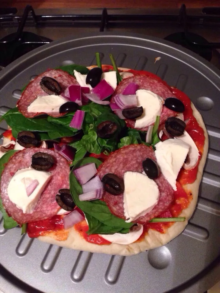 Snapdishの料理写真:Home made pizza.. Uncooked thus far!|Debsさん