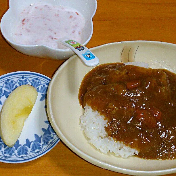 ぼっちゃんの朝食
３日連続カレー|ふみぃさん