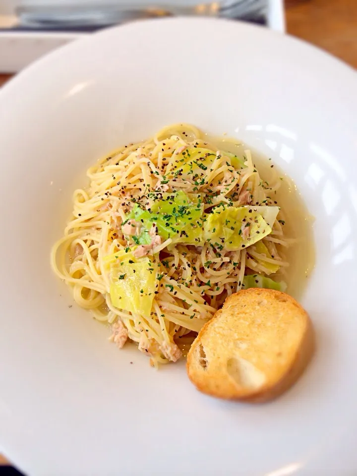 キャベツとツナのオイルパスタ🍝|岩田莉穂さん