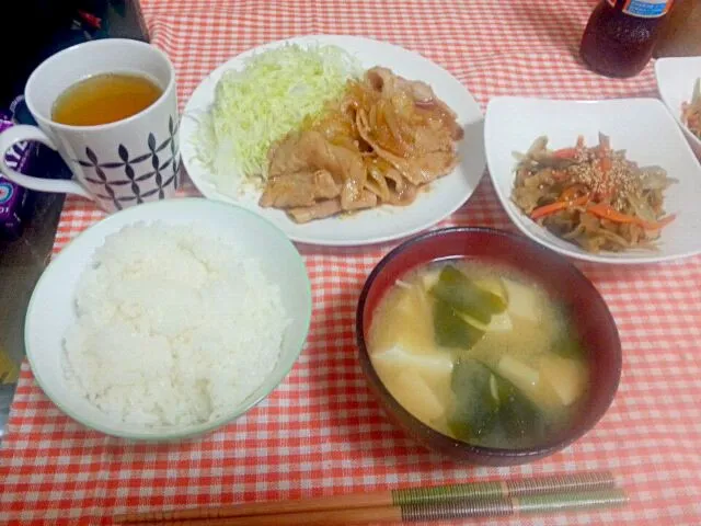 しょうが焼きときんぴらごぼう♪|あさみさん