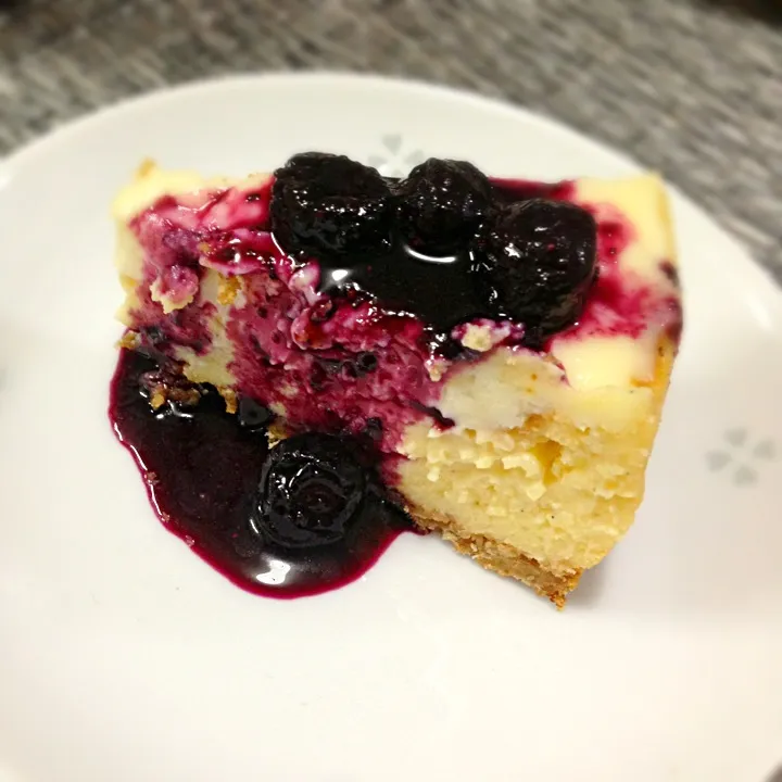 Double Cheese Cake com Cobertura de Blueberry !!!|lucia inoueさん