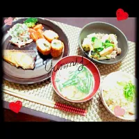 Snapdishの料理写真:魚もお肉も欲張り晩御飯♥|めぐさん