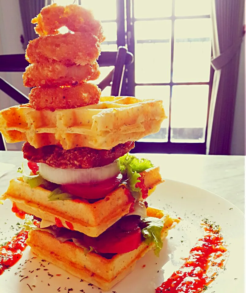 Snapdishの料理写真:tower-sandwich-waffle|vinnaさん