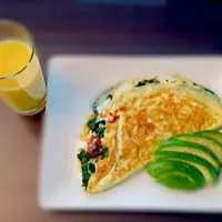 Snapdishの料理写真:spinach goat cheese omelet|Eunji Yoonさん