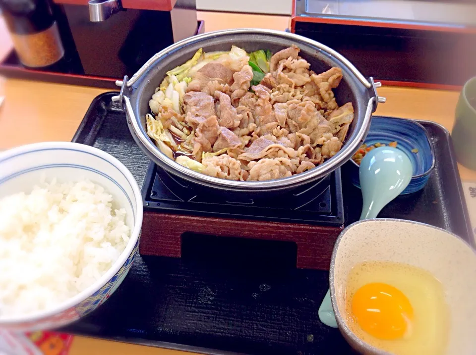 吉野家 牛すき焼き定食|アライさんさん