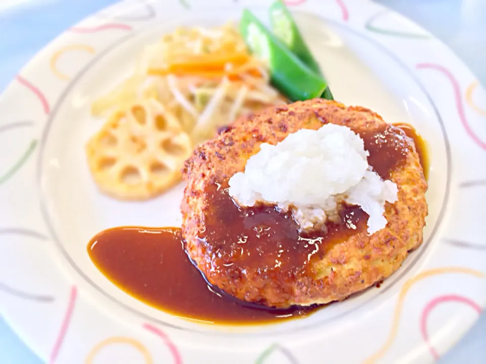 Snapdishの料理写真:Japanese Style Hamburger|なるさんさん