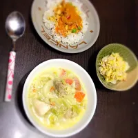 Snapdishの料理写真:ソーパス ドライカレー 白菜サラダ〜♪|さやかさん